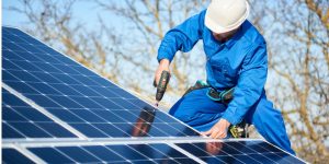 Installation Maintenance Panneaux Solaires Photovoltaïques à Plaisance